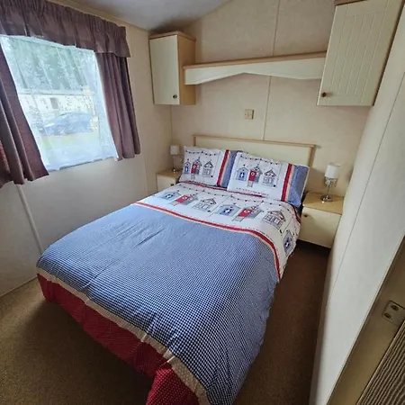 Liberty Caravan Hire Chapel Saint Leonards Exterior photo