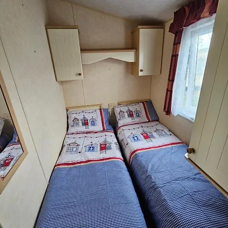 Liberty Caravan Hire Chapel Saint Leonards Exterior photo