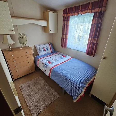 Liberty Caravan Hire Chapel Saint Leonards Exterior photo